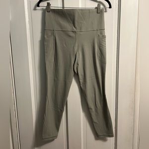 Athleta Salutation Stash 7/8 Leggings in Sage Green | m